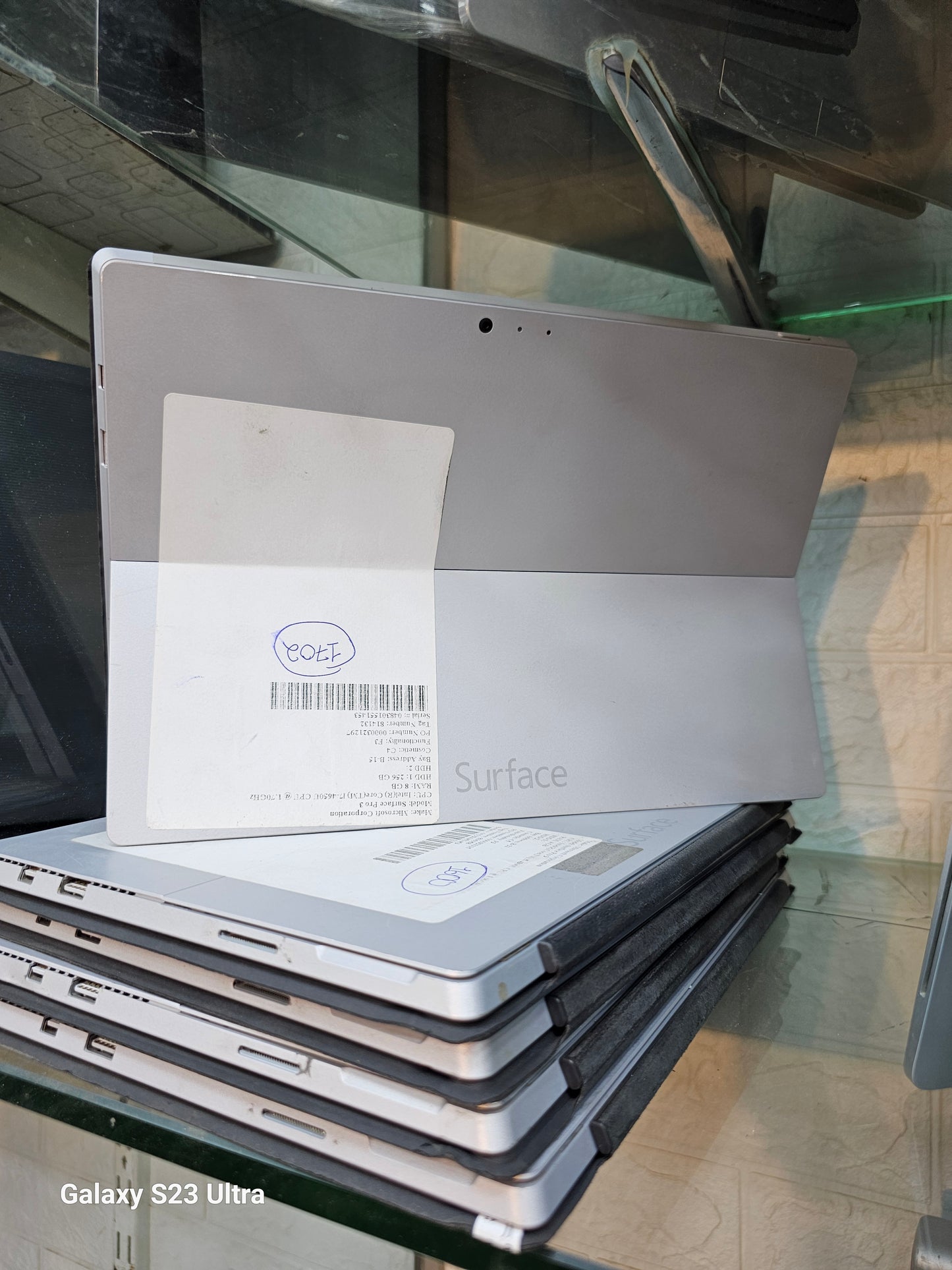 Microsoft Surface Pro 3 | Core i5 4th Gen, 8GB RAM, 256GB SSD, 2K Touch Display | USA Imported