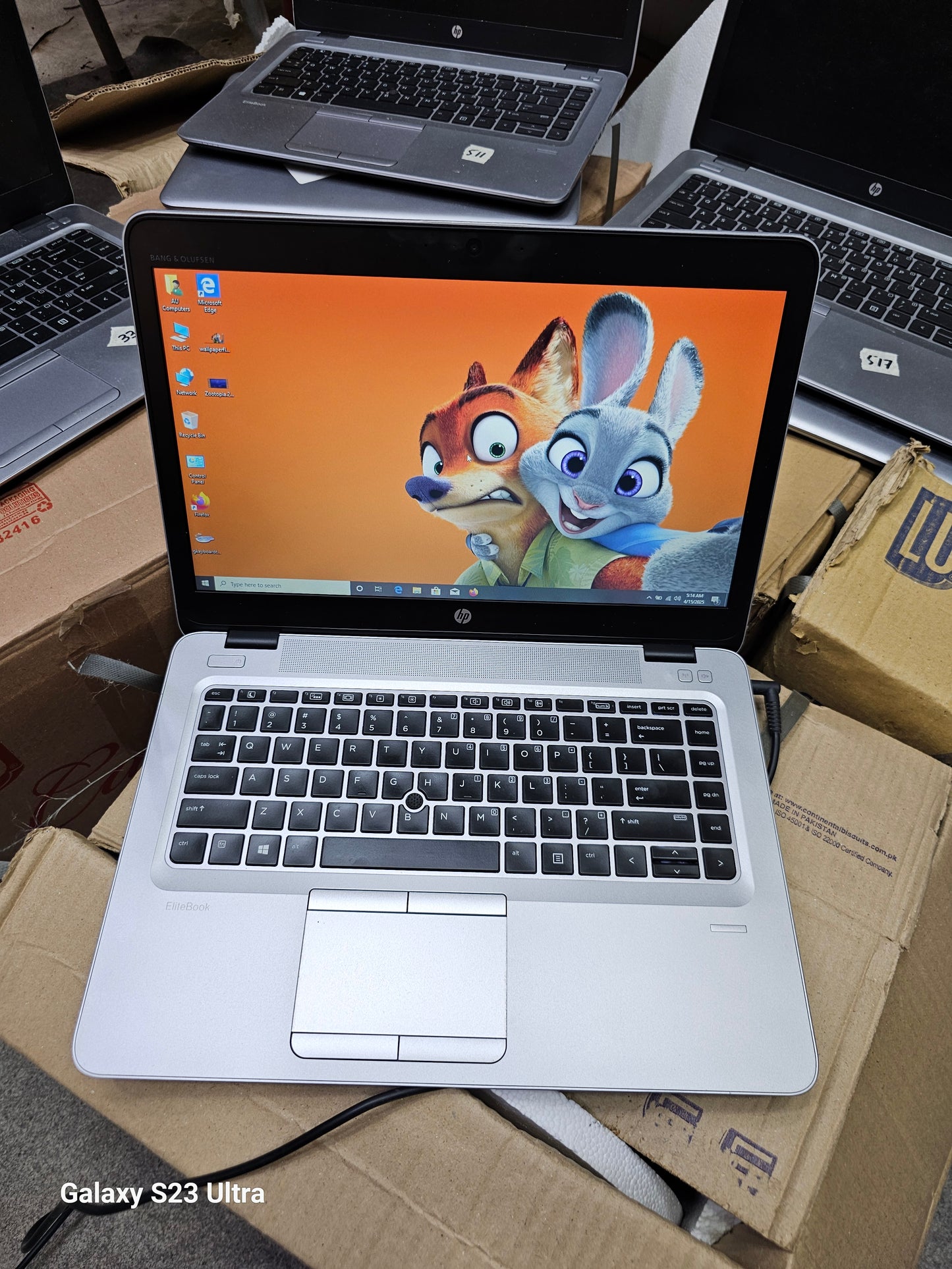 HP EliteBook 840 G3 | Core i5 6th Gen | 8GB RAM | 256GB SSD | FHD | Backlit Keyboard | Slim & Stylish | USA Stock