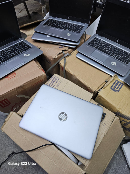 HP EliteBook 840 G3 | Core i5 6th Gen | 8GB RAM | 256GB SSD | FHD | Backlit Keyboard | Slim & Stylish | USA Stock