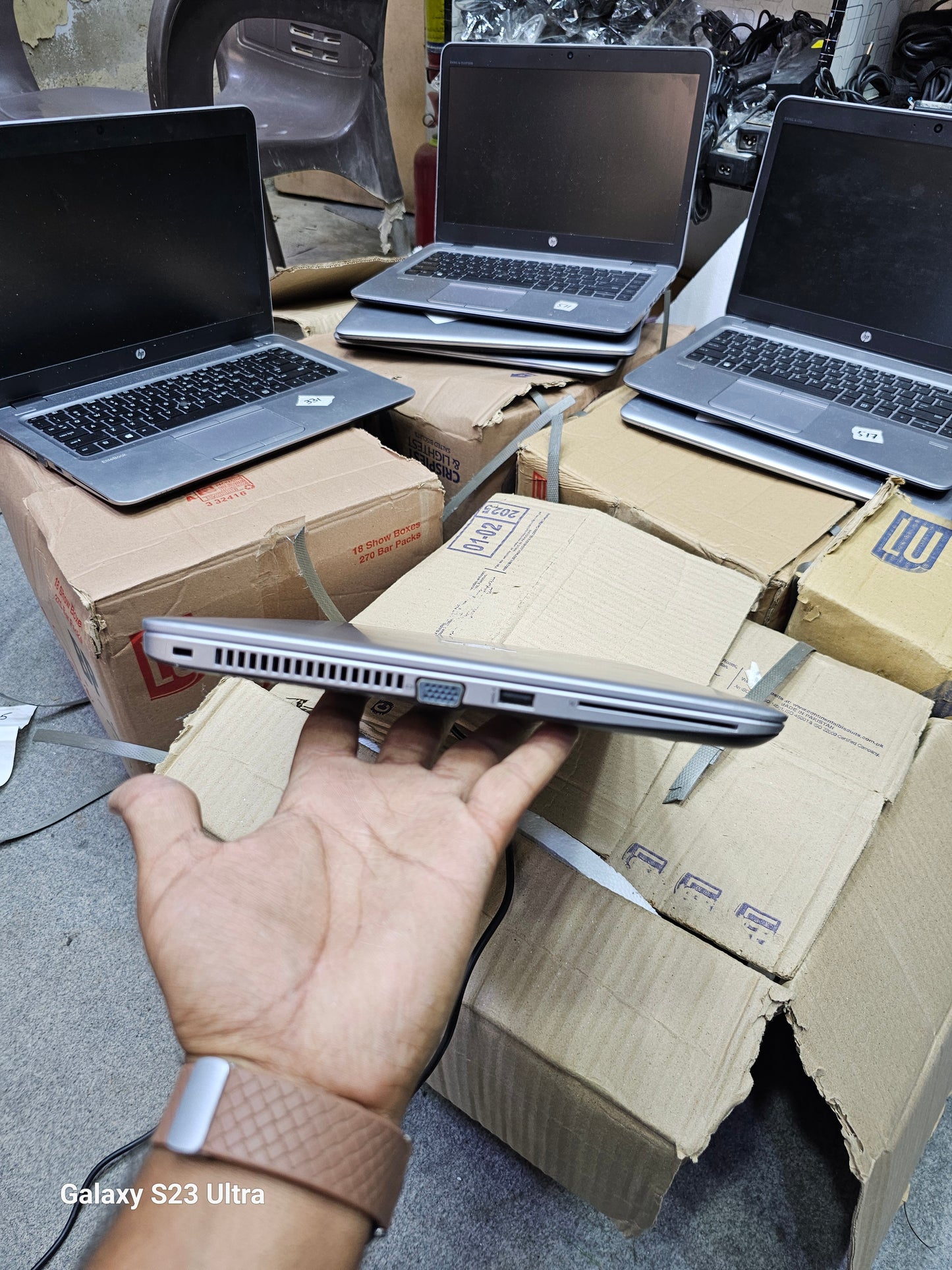 HP EliteBook 745 G4 (USA Import Stock)
Model: AMD A10 Pro 7th Gen | 8GB RAM | 256GB SSD M.2 | Ultra Slim