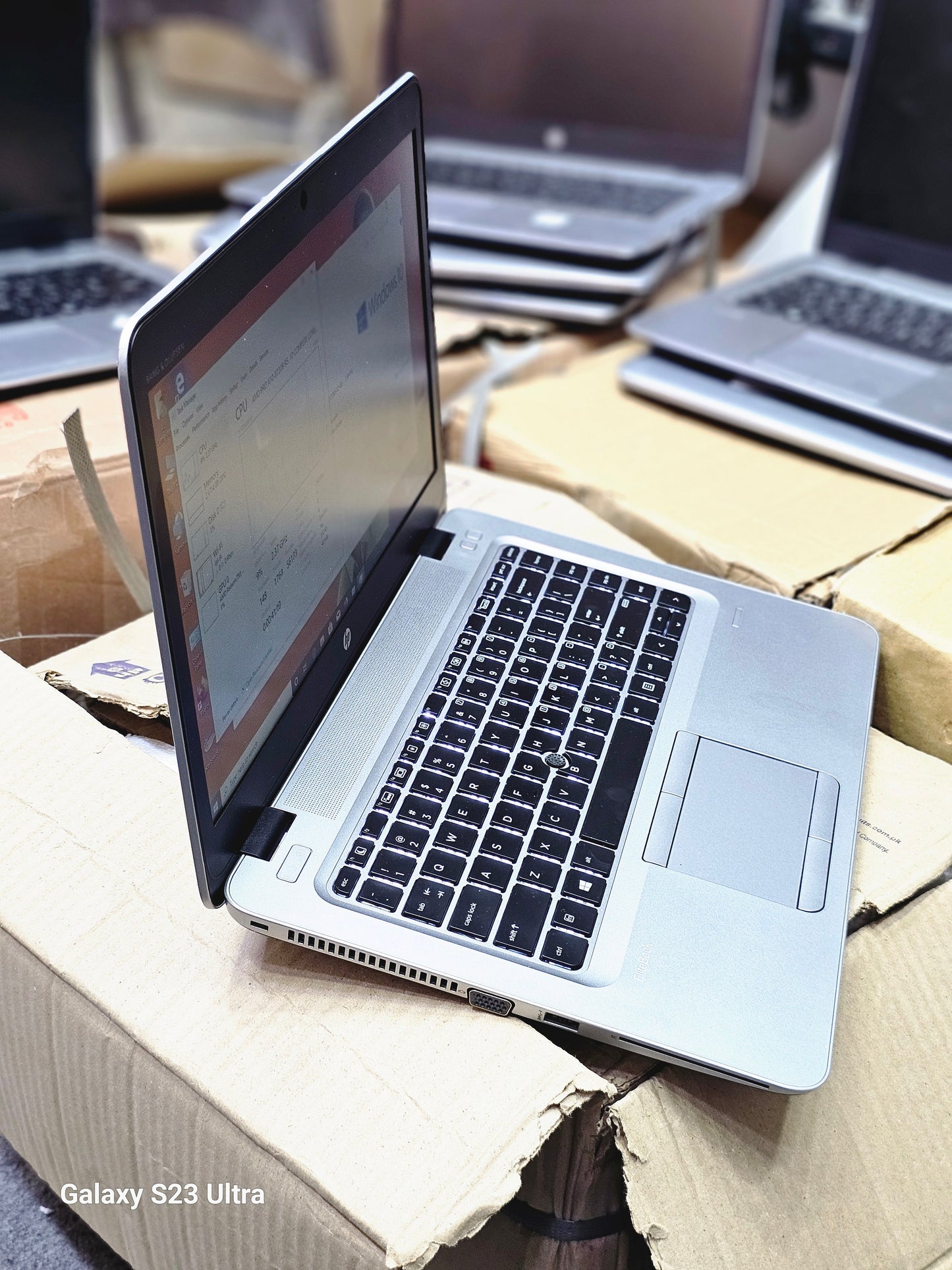 HP EliteBook 840 G3 | Core i5 6th Gen | 8GB RAM | 256GB SSD | FHD | Backlit Keyboard | Slim & Stylish | USA Stock